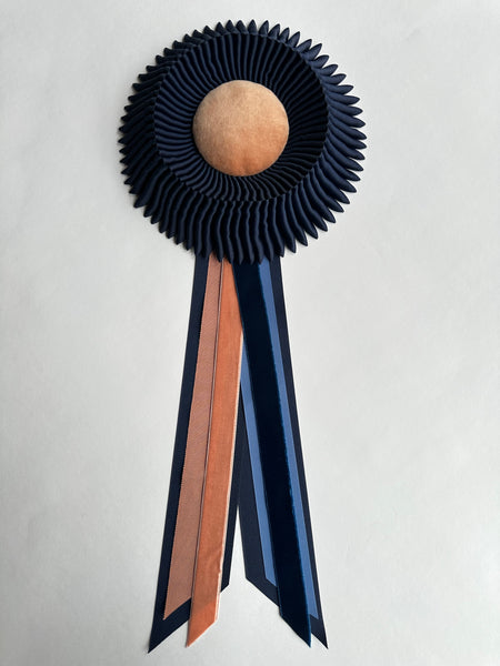 Medium Navy & Pale Peach Rosette