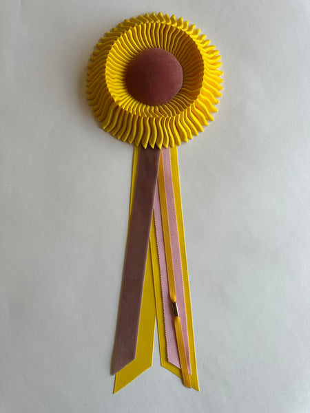 Small Daffodil Yellow and Pink Rosette